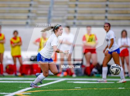Thumbnail 1 in Klein vs The Woodlands (UIL6A Region 2 Area Playoff) photogallery.