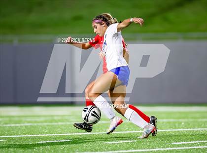 Thumbnail 3 in Klein vs The Woodlands (UIL6A Region 2 Area Playoff) photogallery.