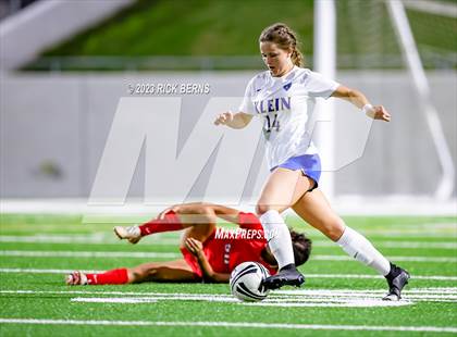 Thumbnail 3 in Klein vs The Woodlands (UIL6A Region 2 Area Playoff) photogallery.