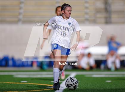 Thumbnail 2 in Klein vs The Woodlands (UIL6A Region 2 Area Playoff) photogallery.