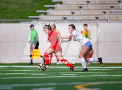 Thumbnail 3 in Klein vs The Woodlands (UIL6A Region 2 Area Playoff) photogallery.
