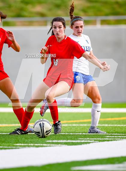 Thumbnail 2 in Klein vs The Woodlands (UIL6A Region 2 Area Playoff) photogallery.