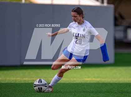 Thumbnail 1 in Klein vs The Woodlands (UIL6A Region 2 Area Playoff) photogallery.