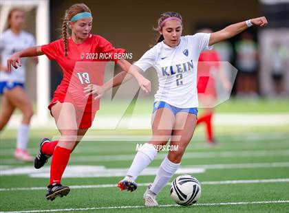 Thumbnail 1 in Klein vs The Woodlands (UIL6A Region 2 Area Playoff) photogallery.
