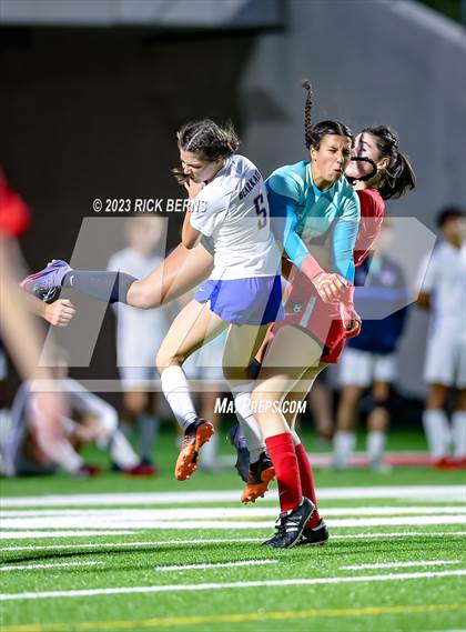 Thumbnail 2 in Klein vs The Woodlands (UIL6A Region 2 Area Playoff) photogallery.
