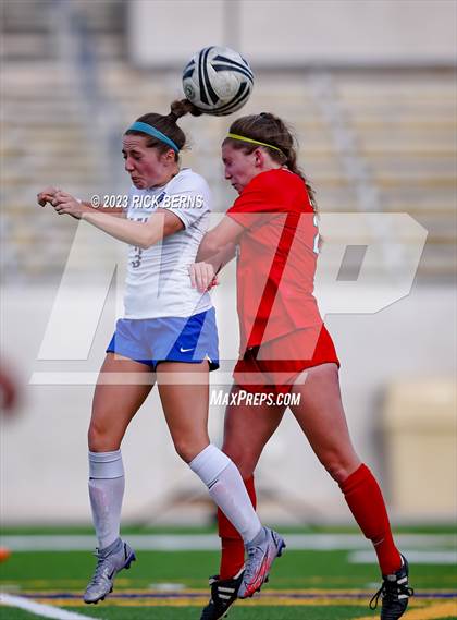 Thumbnail 3 in Klein vs The Woodlands (UIL6A Region 2 Area Playoff) photogallery.