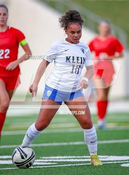 Thumbnail 3 in Klein vs The Woodlands (UIL6A Region 2 Area Playoff) photogallery.