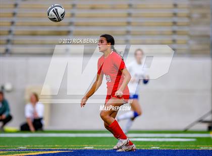 Thumbnail 2 in Klein vs The Woodlands (UIL6A Region 2 Area Playoff) photogallery.