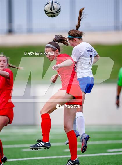 Thumbnail 3 in Klein vs The Woodlands (UIL6A Region 2 Area Playoff) photogallery.