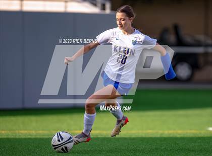 Thumbnail 3 in Klein vs The Woodlands (UIL6A Region 2 Area Playoff) photogallery.