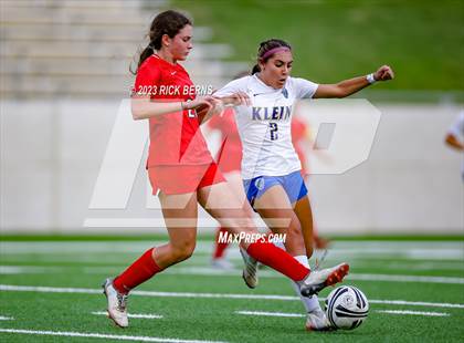Thumbnail 3 in Klein vs The Woodlands (UIL6A Region 2 Area Playoff) photogallery.