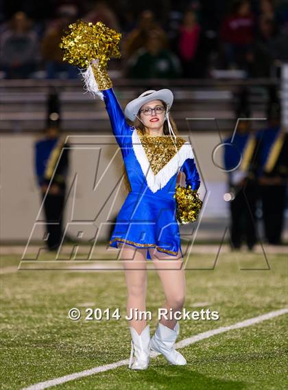 Thumbnail 1 in Iowa Park vs. Venus (UIL 4A Division 2 Region 1 Area Playoff) photogallery.