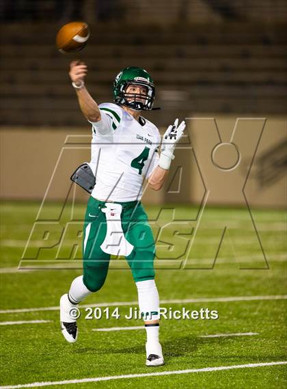 Thumbnail 2 in Iowa Park vs. Venus (UIL 4A Division 2 Region 1 Area Playoff) photogallery.
