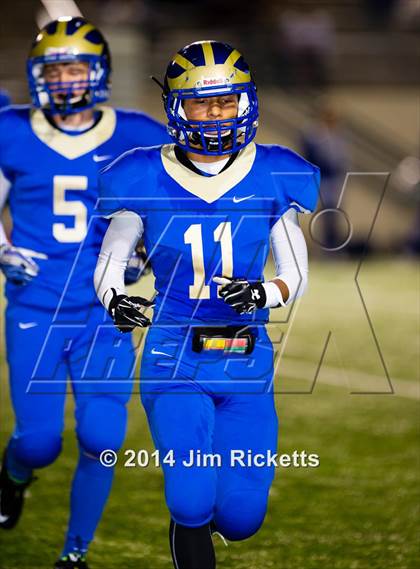 Thumbnail 1 in Iowa Park vs. Venus (UIL 4A Division 2 Region 1 Area Playoff) photogallery.