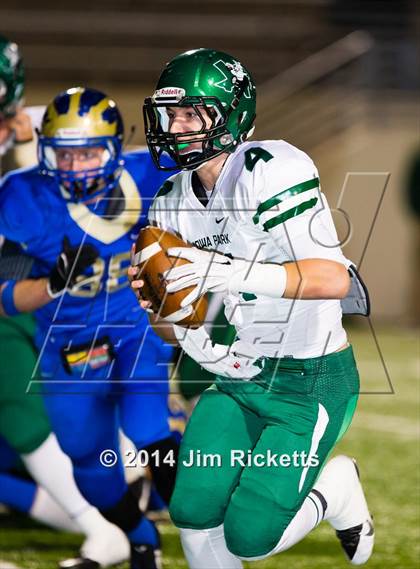 Thumbnail 2 in Iowa Park vs. Venus (UIL 4A Division 2 Region 1 Area Playoff) photogallery.