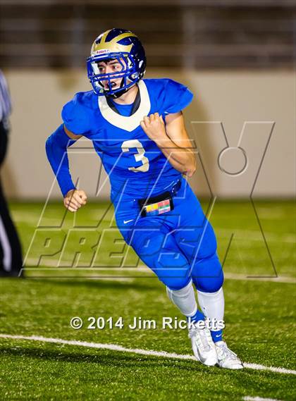 Thumbnail 1 in Iowa Park vs. Venus (UIL 4A Division 2 Region 1 Area Playoff) photogallery.