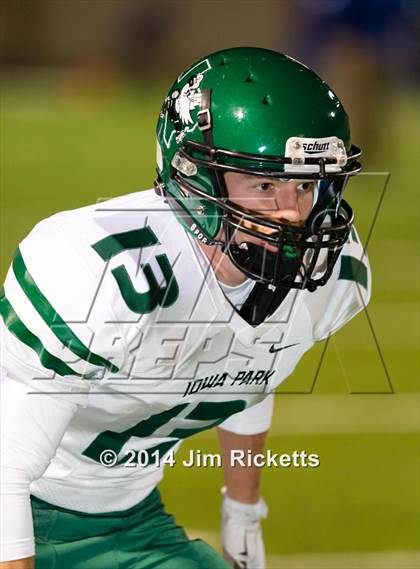 Thumbnail 2 in Iowa Park vs. Venus (UIL 4A Division 2 Region 1 Area Playoff) photogallery.