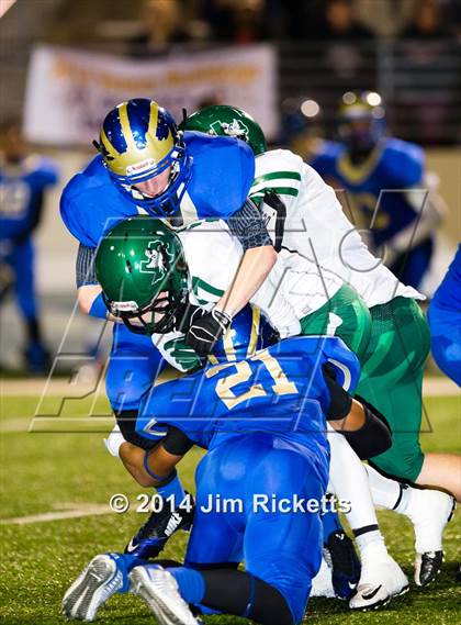 Thumbnail 2 in Iowa Park vs. Venus (UIL 4A Division 2 Region 1 Area Playoff) photogallery.