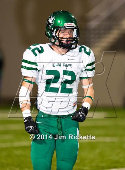 Thumbnail 2 in Iowa Park vs. Venus (UIL 4A Division 2 Region 1 Area Playoff) photogallery.