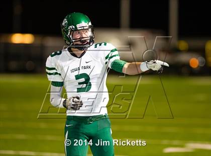 Thumbnail 1 in Iowa Park vs. Venus (UIL 4A Division 2 Region 1 Area Playoff) photogallery.