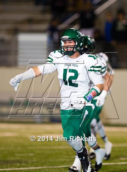 Thumbnail 2 in Iowa Park vs. Venus (UIL 4A Division 2 Region 1 Area Playoff) photogallery.