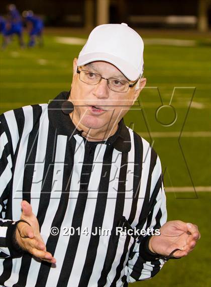 Thumbnail 1 in Iowa Park vs. Venus (UIL 4A Division 2 Region 1 Area Playoff) photogallery.