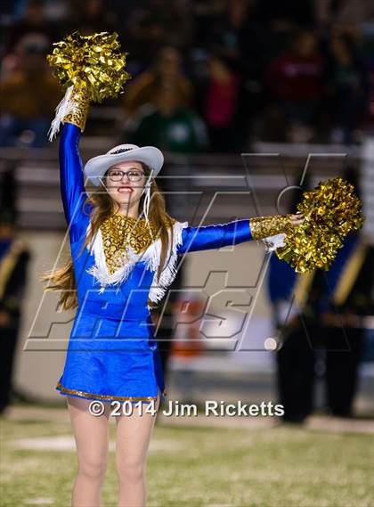 Thumbnail 1 in Iowa Park vs. Venus (UIL 4A Division 2 Region 1 Area Playoff) photogallery.