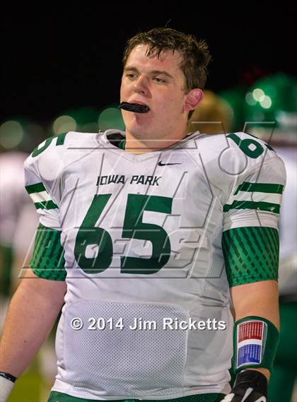 Thumbnail 1 in Iowa Park vs. Venus (UIL 4A Division 2 Region 1 Area Playoff) photogallery.