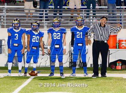 Thumbnail 3 in Iowa Park vs. Venus (UIL 4A Division 2 Region 1 Area Playoff) photogallery.