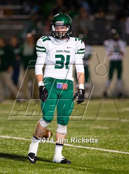 Thumbnail 1 in Iowa Park vs. Venus (UIL 4A Division 2 Region 1 Area Playoff) photogallery.