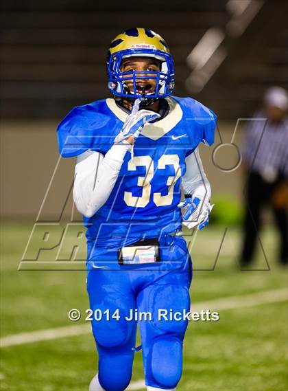 Thumbnail 3 in Iowa Park vs. Venus (UIL 4A Division 2 Region 1 Area Playoff) photogallery.