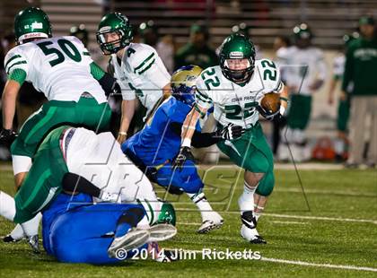 Thumbnail 3 in Iowa Park vs. Venus (UIL 4A Division 2 Region 1 Area Playoff) photogallery.