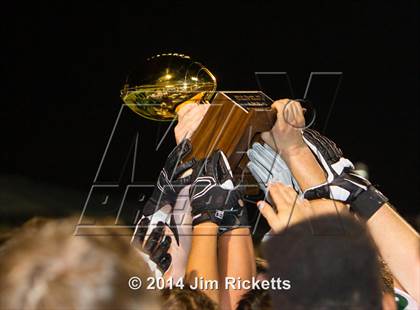 Thumbnail 3 in Iowa Park vs. Venus (UIL 4A Division 2 Region 1 Area Playoff) photogallery.