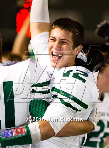 Thumbnail 3 in Iowa Park vs. Venus (UIL 4A Division 2 Region 1 Area Playoff) photogallery.