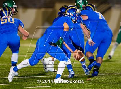 Thumbnail 3 in Iowa Park vs. Venus (UIL 4A Division 2 Region 1 Area Playoff) photogallery.