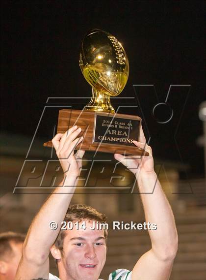 Thumbnail 1 in Iowa Park vs. Venus (UIL 4A Division 2 Region 1 Area Playoff) photogallery.