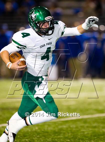 Thumbnail 1 in Iowa Park vs. Venus (UIL 4A Division 2 Region 1 Area Playoff) photogallery.