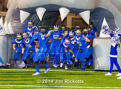 Thumbnail 3 in Iowa Park vs. Venus (UIL 4A Division 2 Region 1 Area Playoff) photogallery.