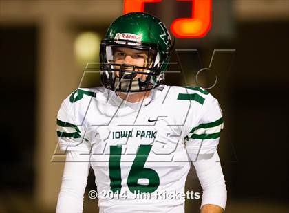 Thumbnail 3 in Iowa Park vs. Venus (UIL 4A Division 2 Region 1 Area Playoff) photogallery.