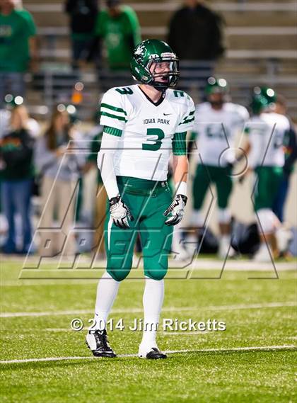 Thumbnail 1 in Iowa Park vs. Venus (UIL 4A Division 2 Region 1 Area Playoff) photogallery.