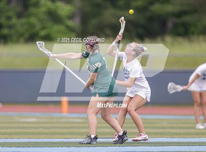 Thumbnail 2 in Cambridge vs. Blessed Trinity (GHSA Division 1 Championship) photogallery.