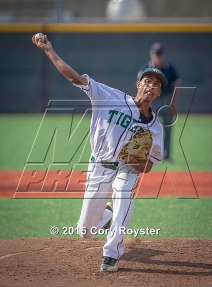 Thumbnail 2 in St. Albans vs Wilson (DCSAA Semifinal) photogallery.