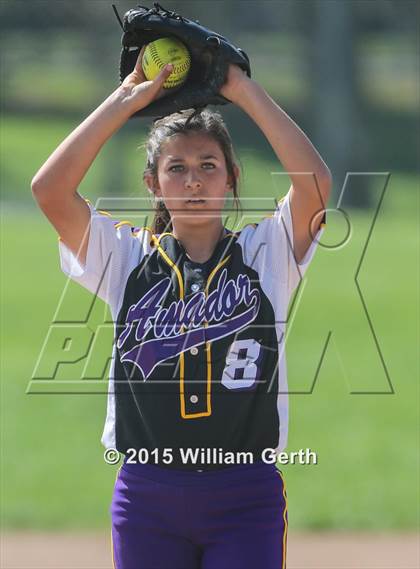 Thumbnail 2 in Amador Valley vs. Carondelet photogallery.