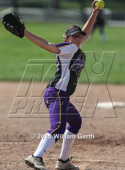 Thumbnail 3 in Amador Valley vs. Carondelet photogallery.