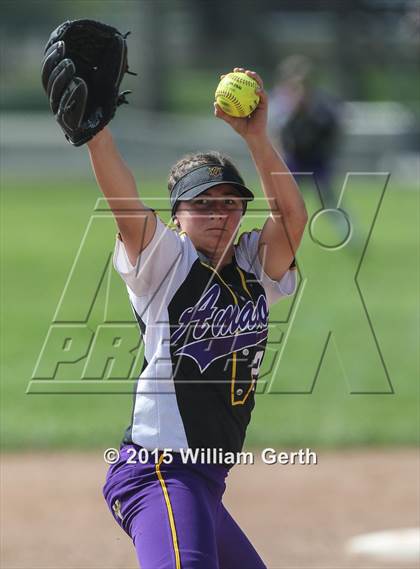 Thumbnail 3 in Amador Valley vs. Carondelet photogallery.