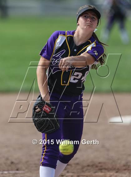 Thumbnail 1 in Amador Valley vs. Carondelet photogallery.