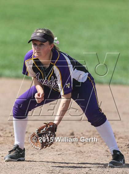 Thumbnail 1 in Amador Valley vs. Carondelet photogallery.