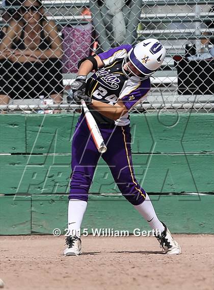 Thumbnail 3 in Amador Valley vs. Carondelet photogallery.