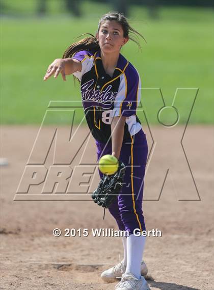 Thumbnail 2 in Amador Valley vs. Carondelet photogallery.
