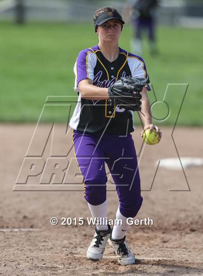 Thumbnail 3 in Amador Valley vs. Carondelet photogallery.